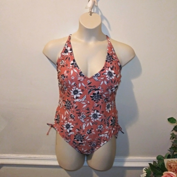 Kona Sol Black & White Floral Print Mauve Medium Coverage One-Piece Swimsuit - Picture 3 of 15